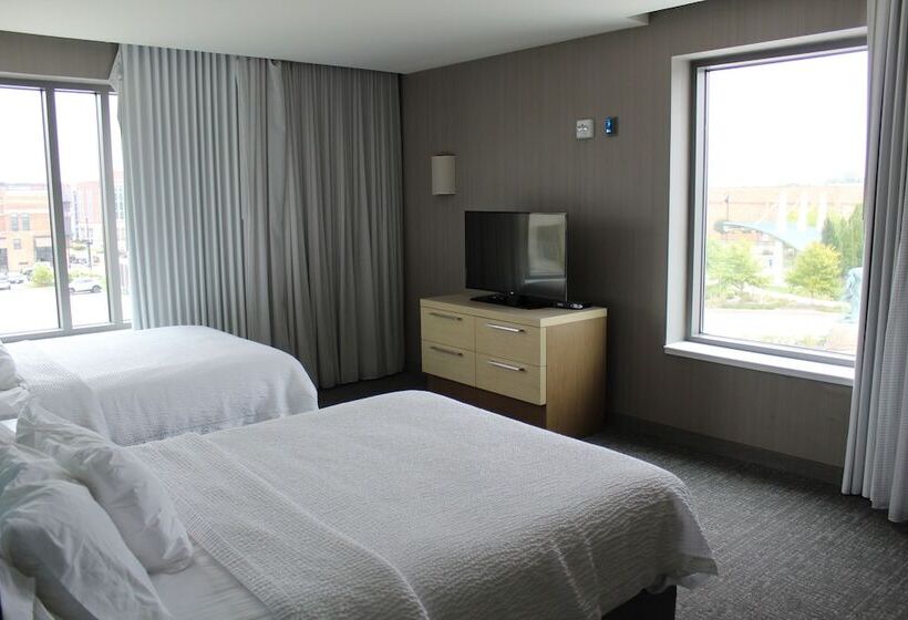 Люкс, Courtyard By Marriott Muncie At Horizon Convention Center