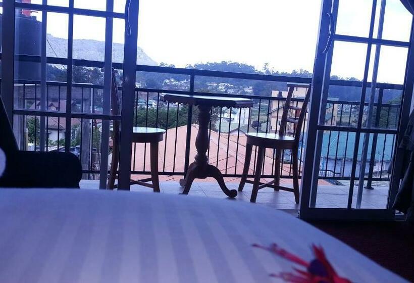 اتاق لوکس, La Cottage Boutique Hotel & Restaurant