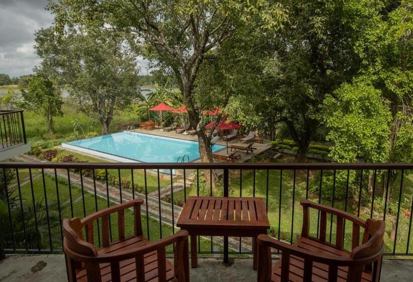Номер Deluxe Вид на Озеро, Sigiriya Wewa Addara Hotel   Hotel By The Lake