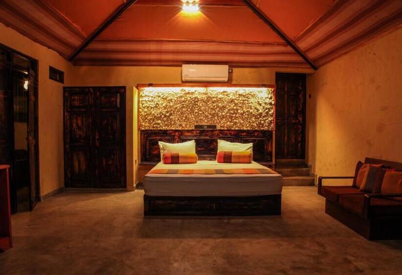 Шале 1 Спальня, Sigiriya Wewa Addara Hotel   Hotel By The Lake