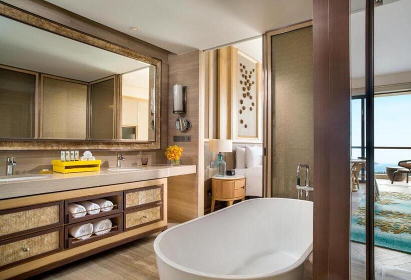 Номер Deluxe, Sofitel Sanya Leeman Resort
