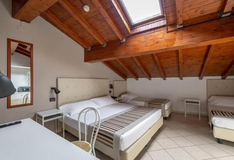 غرفة قياسية رباعية, Abbazia Bed & Breakfast