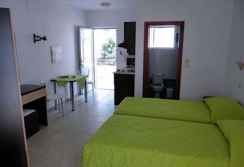 استودیوی استاندارد, Anelia Boutique Studios & Apartments