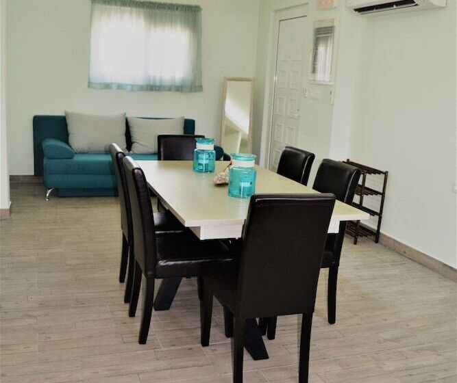 سوییت, Anelia Boutique Studios & Apartments