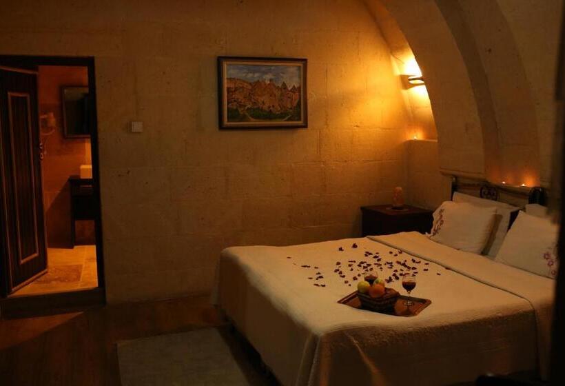 Номер Стандарт, Antik Cave House