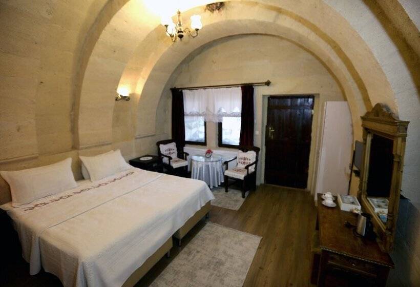 Номер Стандарт, Antik Cave House