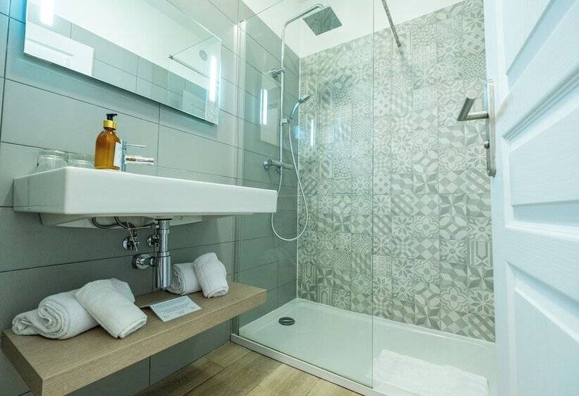 스탠다드 룸, Hôtel & Restaurant Les Mouettes