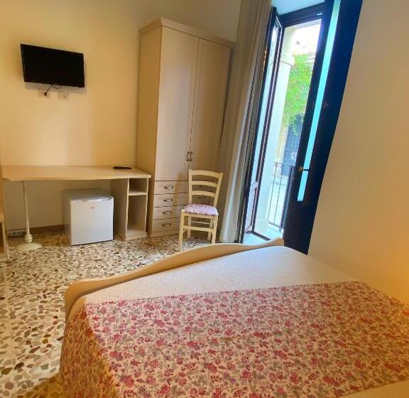 Номер Стандарт, Morfeo Charming Rooms & Relax