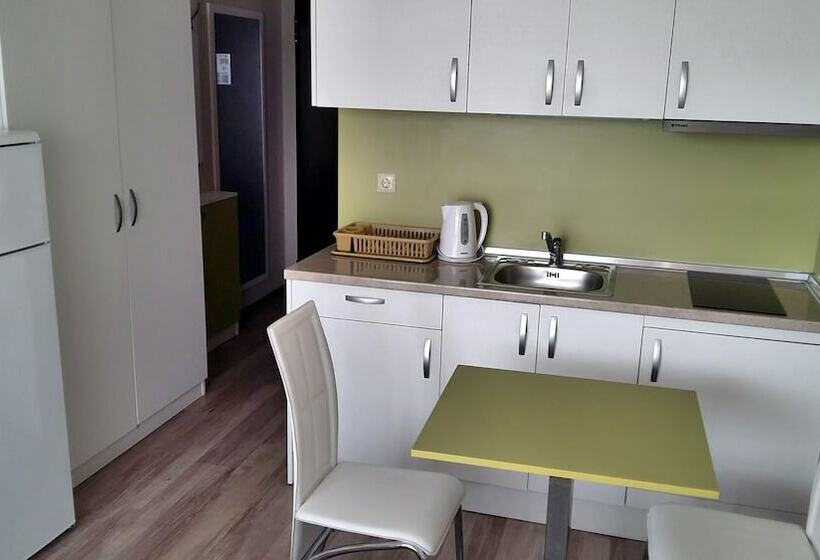 Студио Стандарт с Балконом, Apartkomplex Sorrento Sole Mare