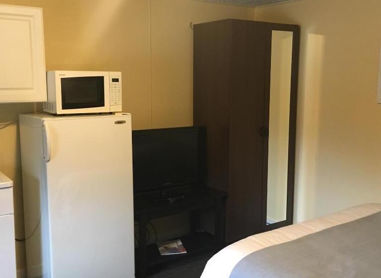 Номер Стандарт, Clarence Inn Extended Stay