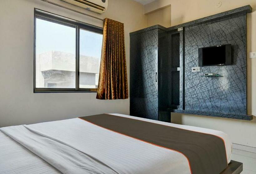 Трехместный Номер Классика, Fab Sai Shangrilla