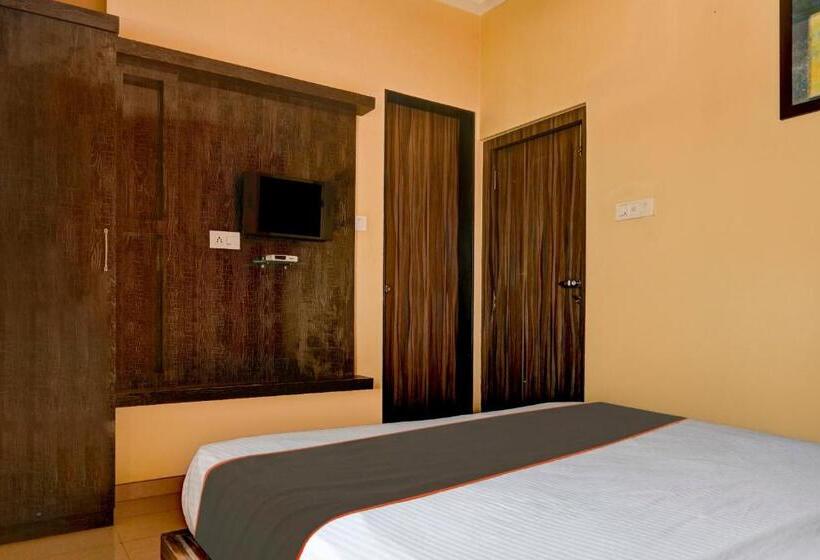 Трехместный Номер Классика, Fab Sai Shangrilla