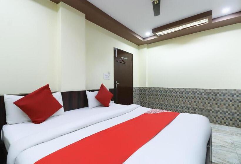 اتاق کلاسیک سه تخته, Flagship Shiv Ganga Home Stay