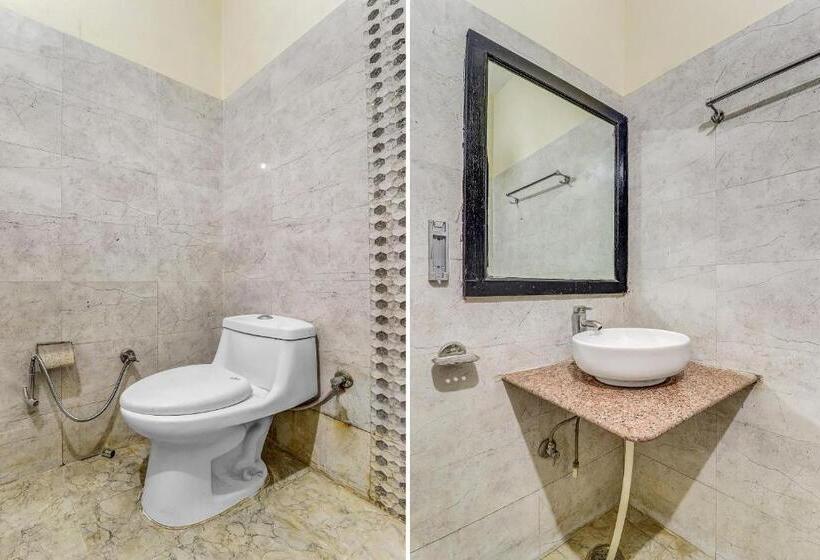اتاق کلاسیک سه تخته, Flagship Shiv Ganga Home Stay