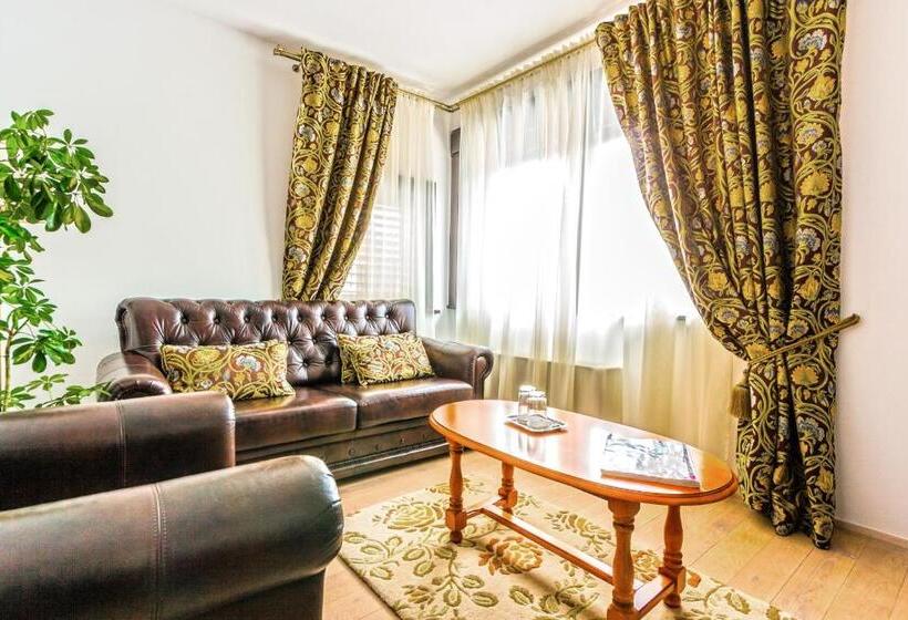 سوییت, Vila Leonida   Resort Leonida