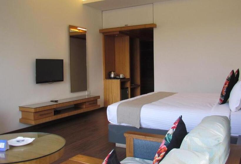 Номер Стандарт Вид на Озеро, Mountain Retreat Kodai