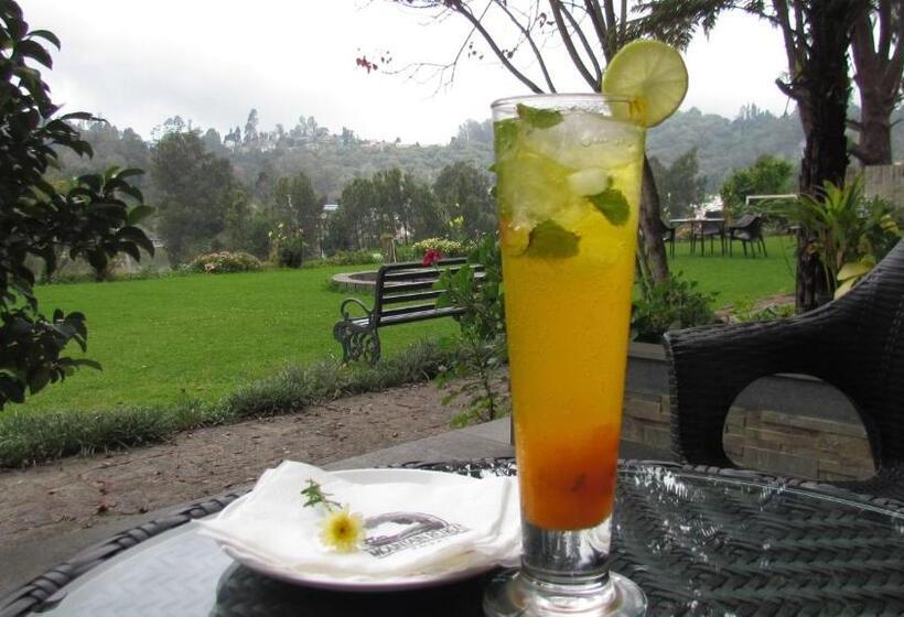 Номер Стандарт Вид на Сад, Mountain Retreat Kodai