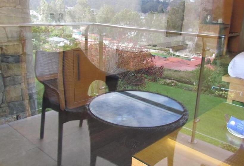 Номер Стандарт Вид на Озеро, Mountain Retreat Kodai