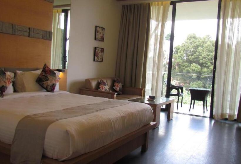 Номер Стандарт Вид на Озеро, Mountain Retreat Kodai