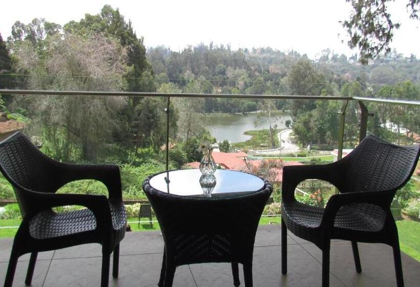 Номер Стандарт Вид на Озеро, Mountain Retreat Kodai