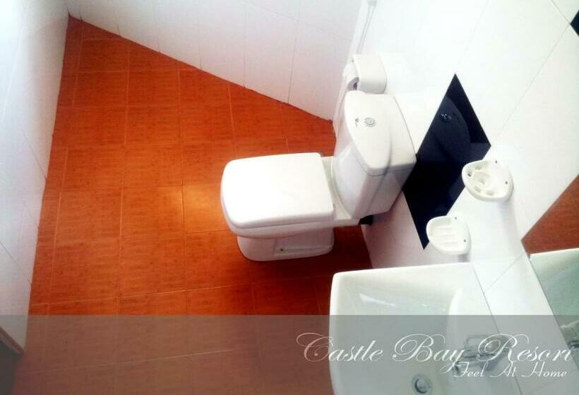 Семейный Номер, Castle Bay Resort