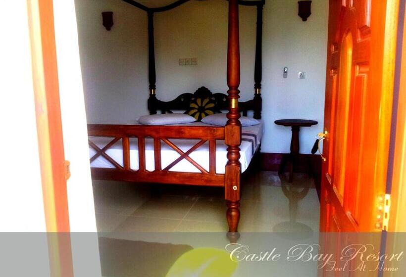 Номер Deluxe, Castle Bay Resort
