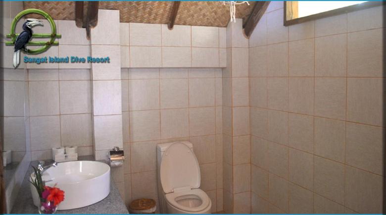 اتاق لوکس با چشم‌انداز دریا, Sangat Island Dive Resort