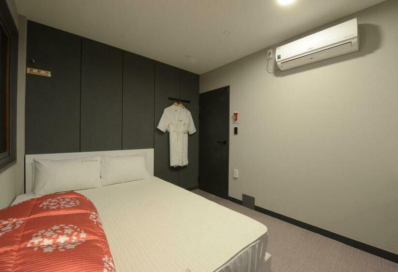 Номер Стандарт, Top Motel Busan