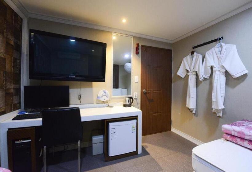 Номер Стандарт, Top Motel Busan