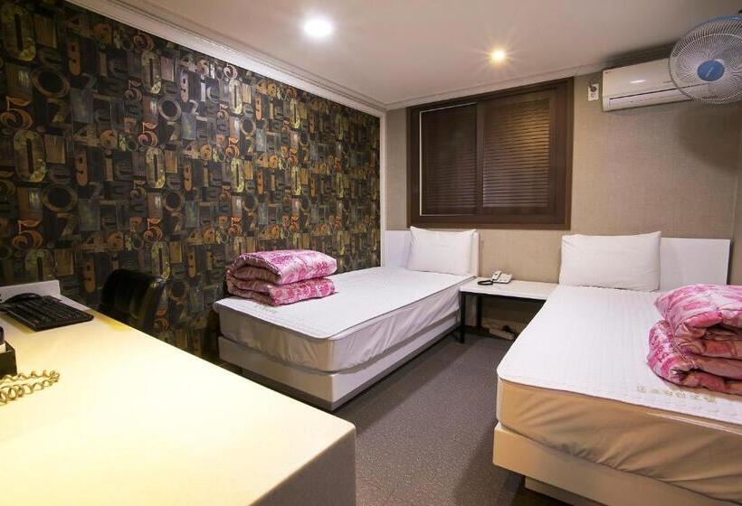 Номер Стандарт, Top Motel Busan