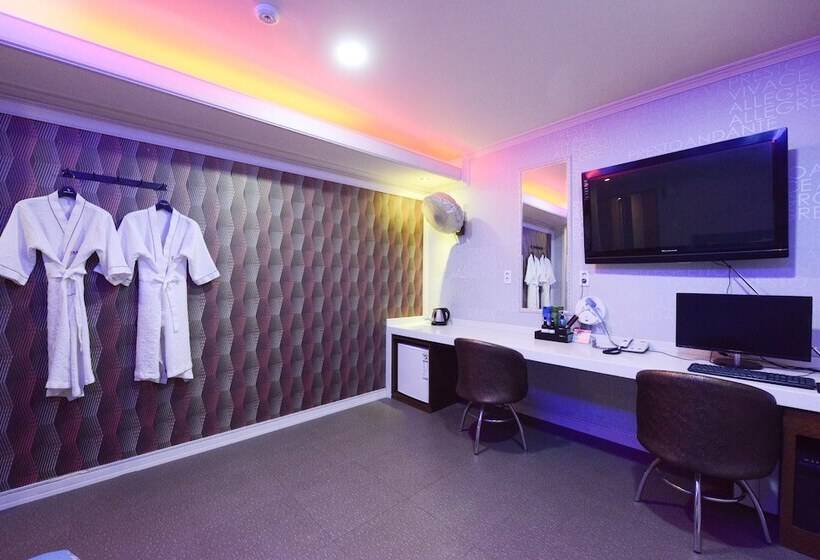 Номер Deluxe, Top Motel Busan