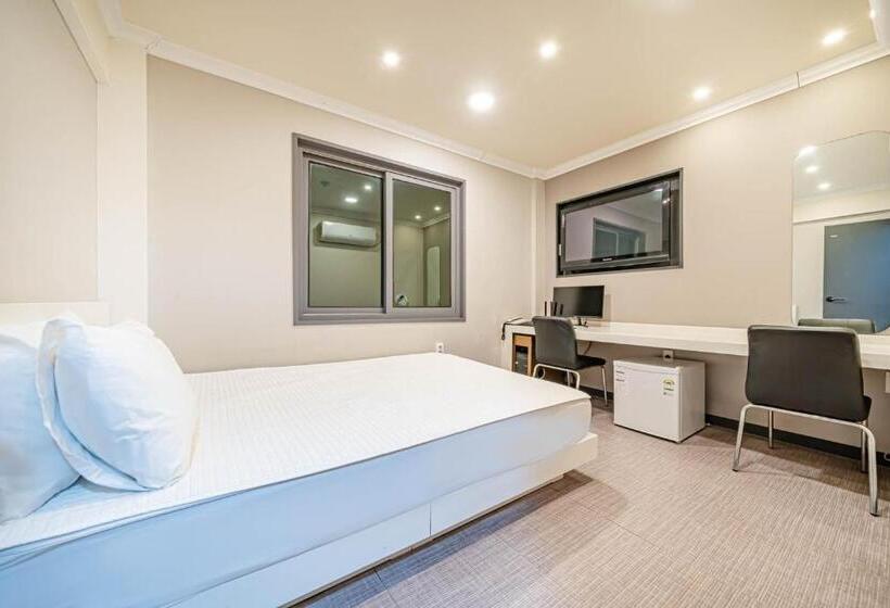 Номер Стандарт, Top Motel Busan