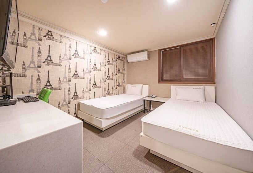 Номер Стандарт, Top Motel Busan