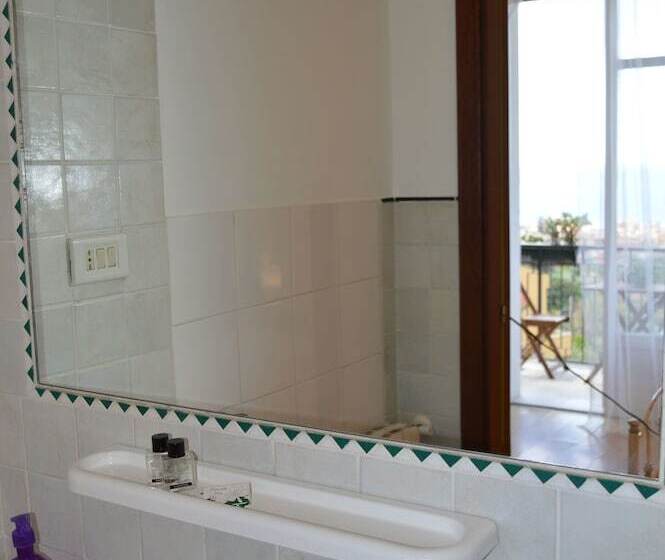 可观海景的舒适型房间, Pupi Catania Etna B&b