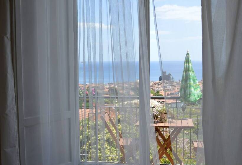可观海景的舒适型房间, Pupi Catania Etna B&b