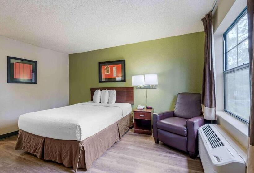 Студия Стандарт, Extended Stay America Select Suites   Orlando   Maitland   1760 Pembrook Dr