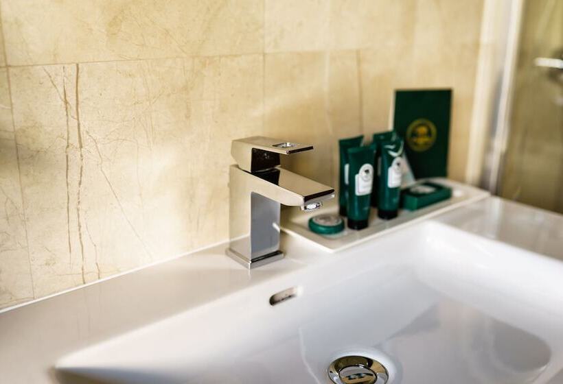 اتاق لوکس, Aqua Montis Resort & Spa