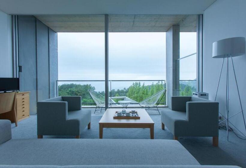 2 Bedrooms Suite Sea View, Setouchi Retreat By Onko Chishin
