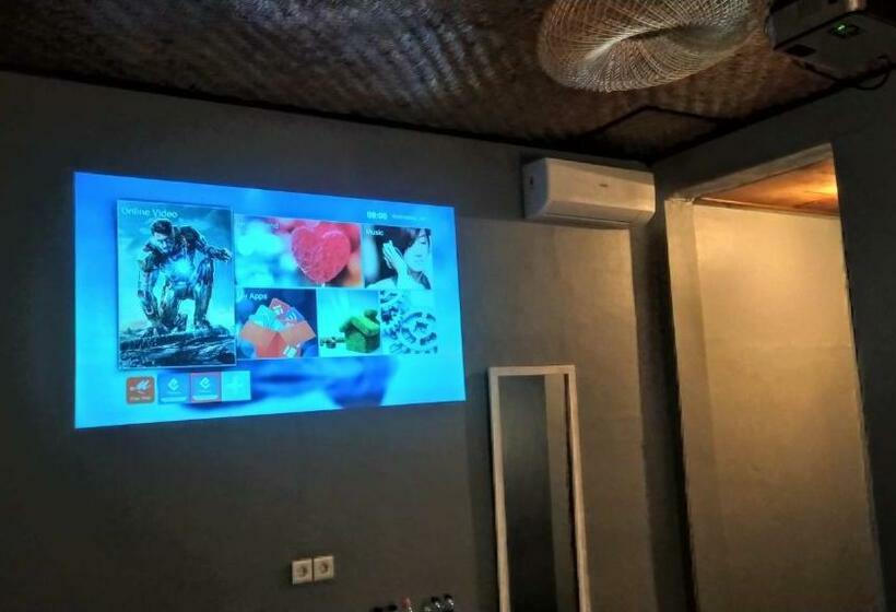 Номер Стандарт Вид на Горы, Nobody Inn Bali At Arya Guest House