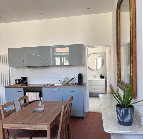 Апартаменты 1 Спальня с Балконом, Abri Du Vent, Chambres Et Appartements