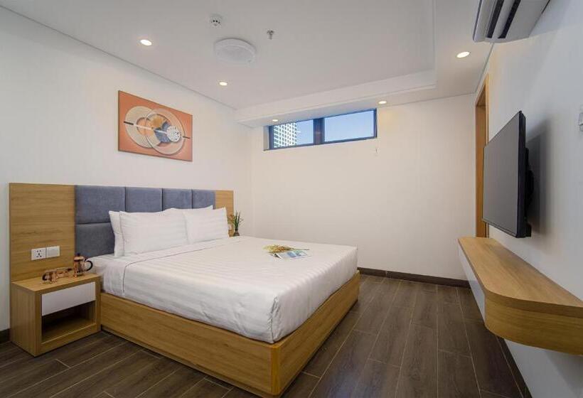 1 Bedroom Penthouse Apartment, Hsuites Riverside Hotel And Apartment