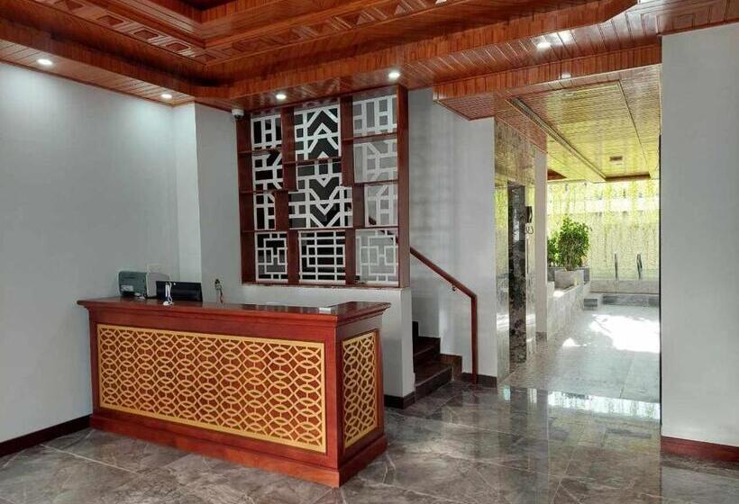 اتاق استاندارد با چشم‌انداز استخر, May Boutique Villa Hội An