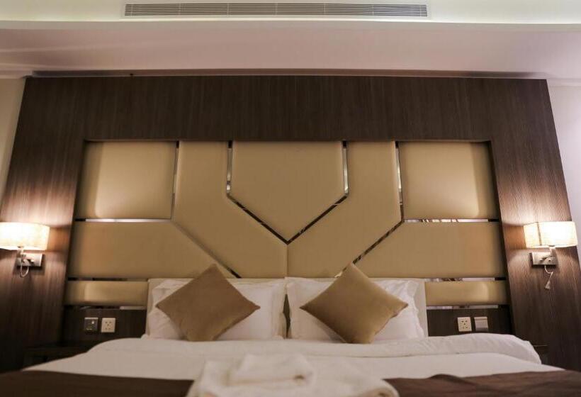 Estudi Deluxe, Guest House Hotel Apartments