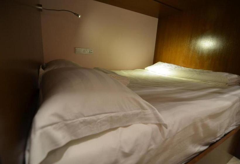 Семейный Номер, Sri Packers   Klia