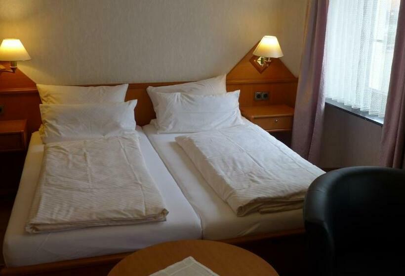스탠다드 룸, Central Hotel Greiveldinger