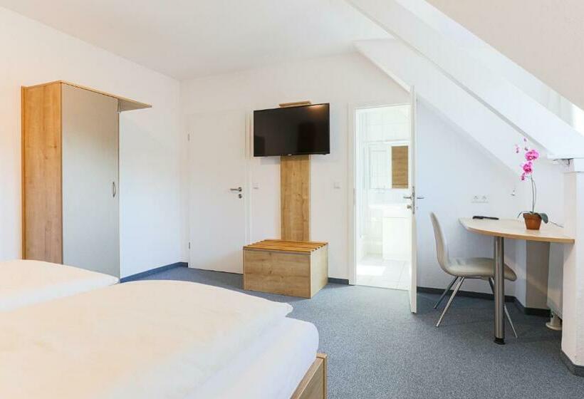Номер Комфорт, Eydt Kirchheim