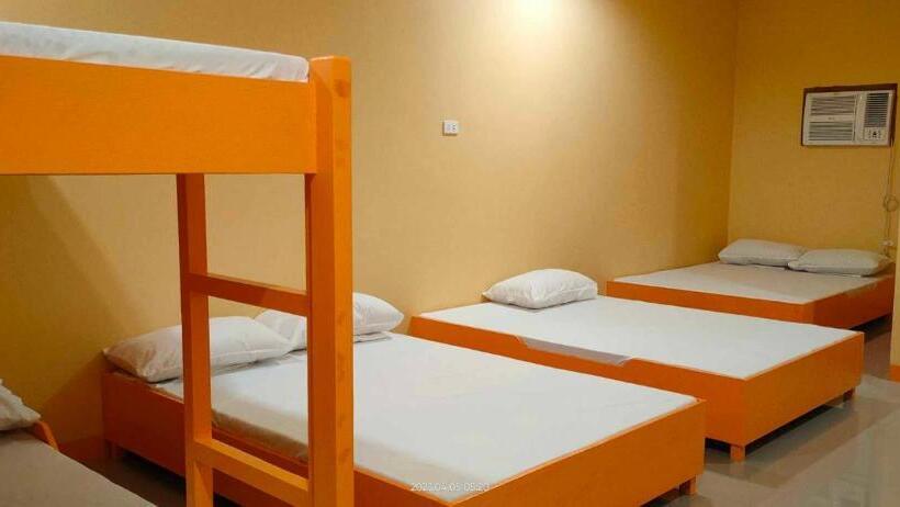 اتاق لوکس خانوادگی, Catarman Travellers Inn