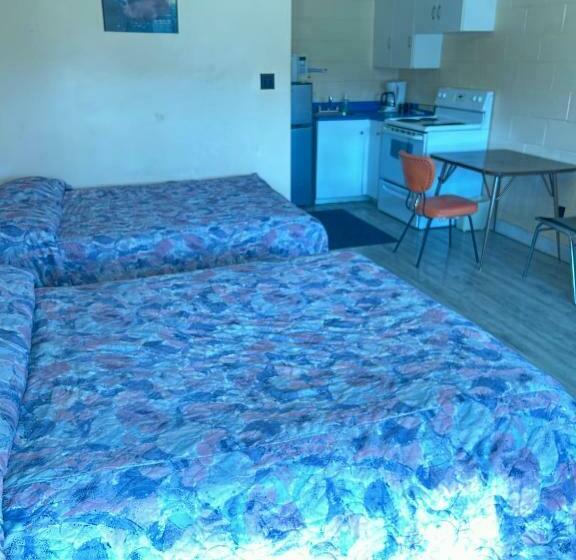 Номер Стандарт, Road Runner Motel Merritt Bc