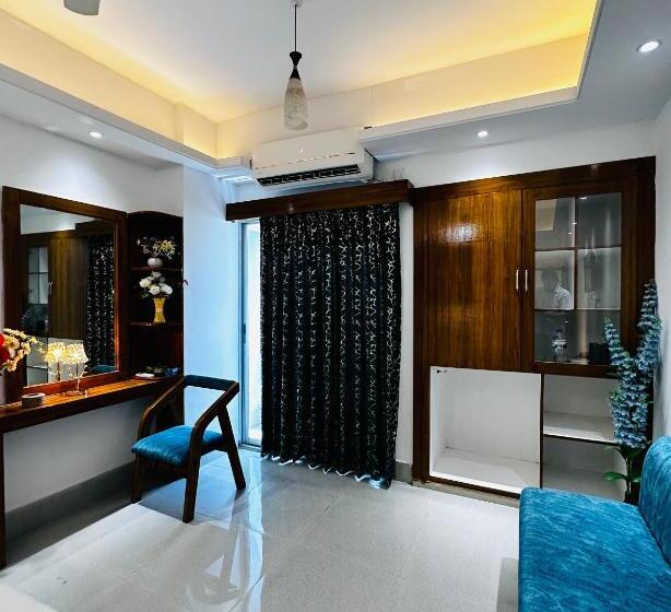 اتاق لوکس با بالکن و چشم‌انداز دریا, Modern Resort