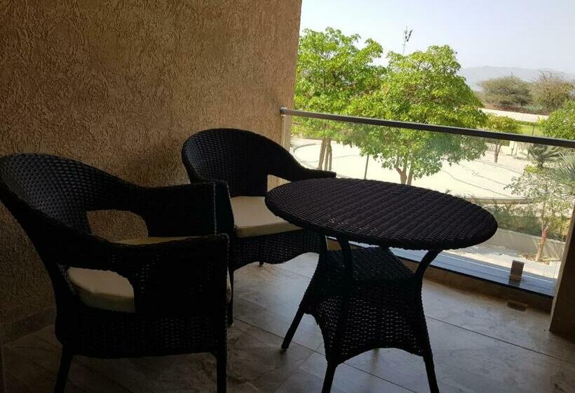 Номер Deluxe с Балконом, Club Heaven Palanpur